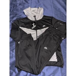 Nike Sweatsuits Men Large- Black/Gray